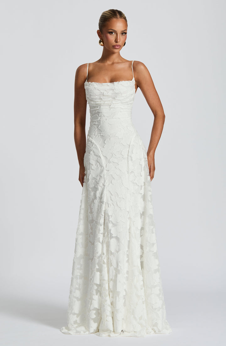 Vaynie | Elegant Maxi Dress